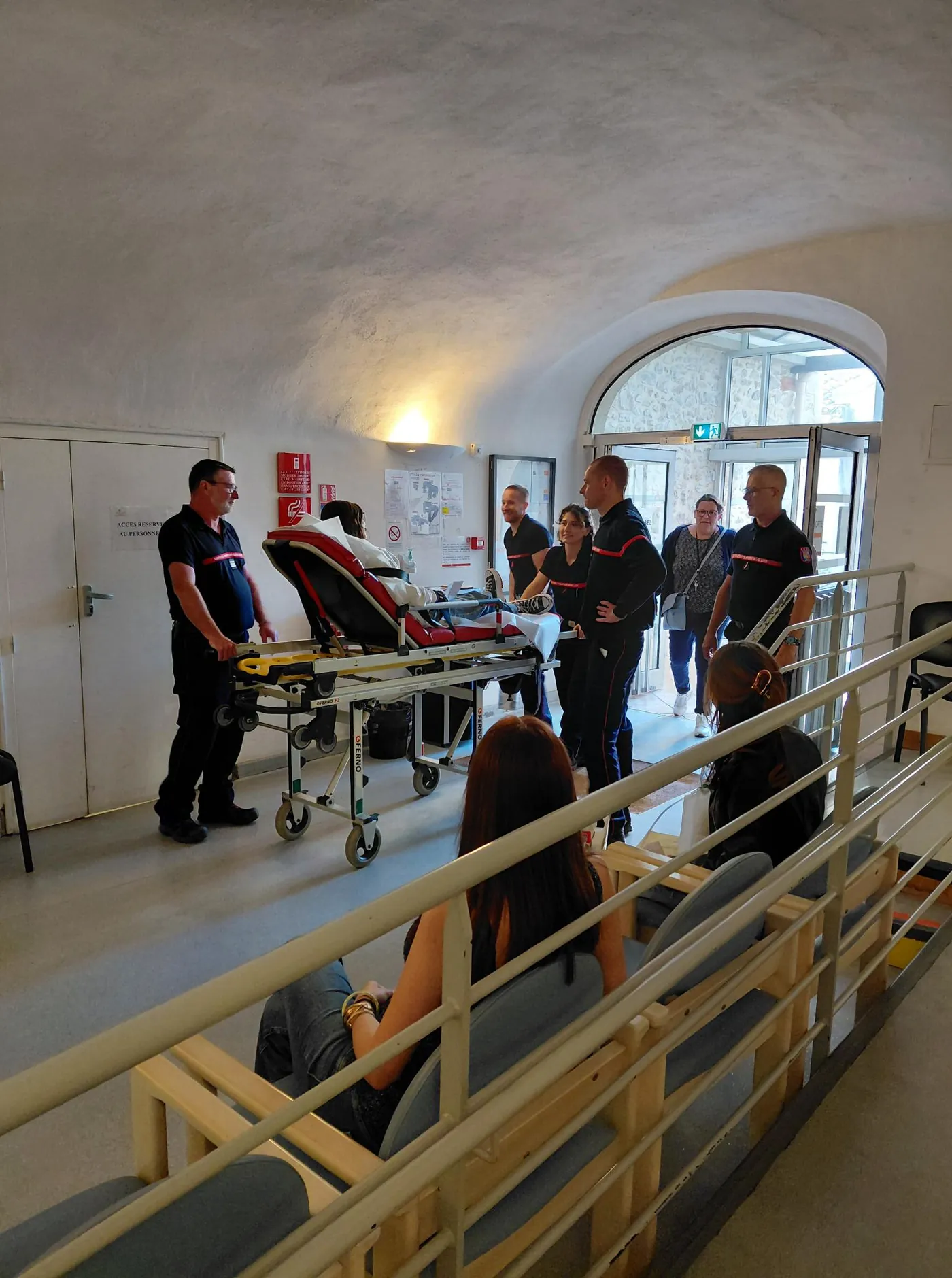 Photo 5 sur 7 : Exercice Plan Blanc au CH de Vaison-la-Romaine